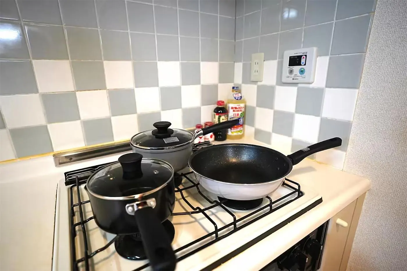 Apartment Room 204 Nishi-Shinjuku Gochome 9 Minutes Walk 40 Square Meters Sleeps Up To 6 People Tokyo